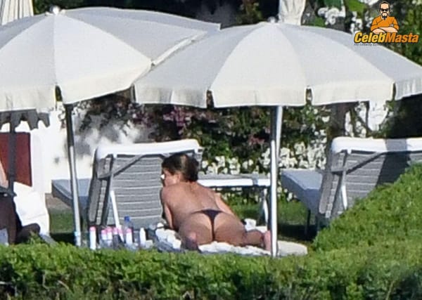 Jennifer Aniston Pussy & Ass Photos on Vacation photo 41