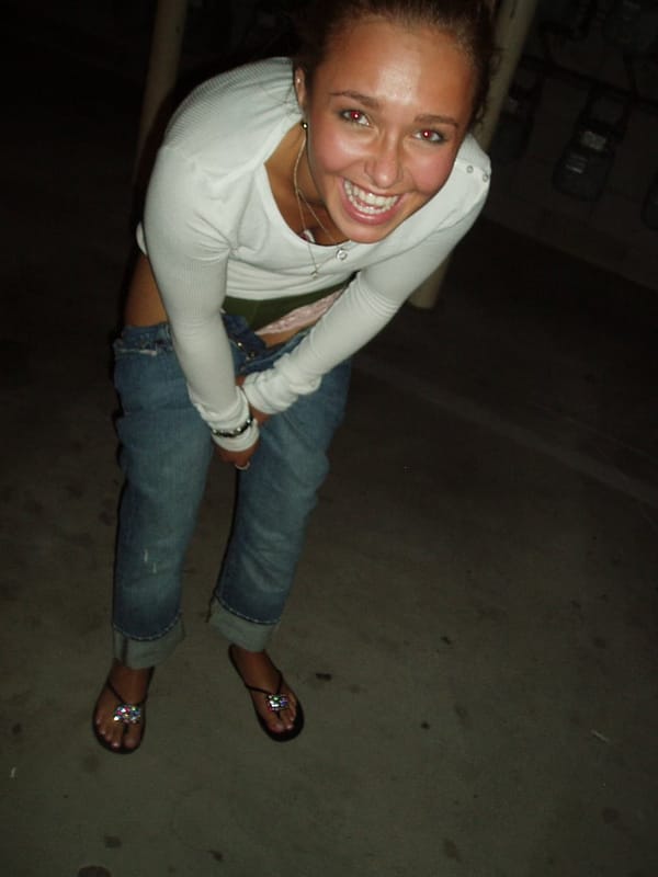 Hayden Panettiere Topless & Pussy Photos photo 4