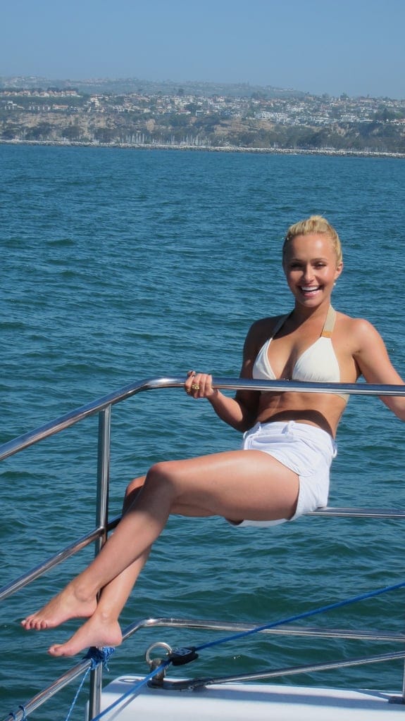 Hayden Panettiere Topless & Pussy Photos photo 23