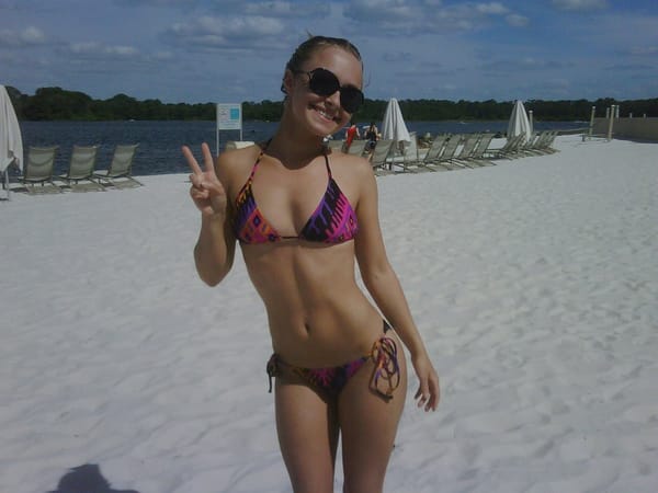 Hayden Panettiere Topless & Pussy Photos photo 31