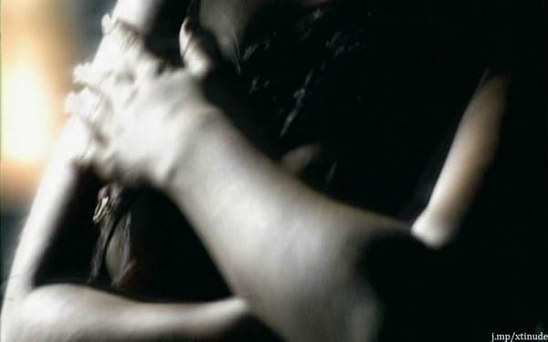 Christina Aguilera Topless & Pussy Slip Pictures photo 43