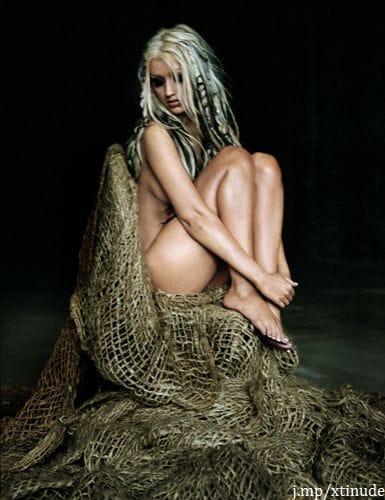 Christina Aguilera Topless & Pussy Slip Pictures photo 51