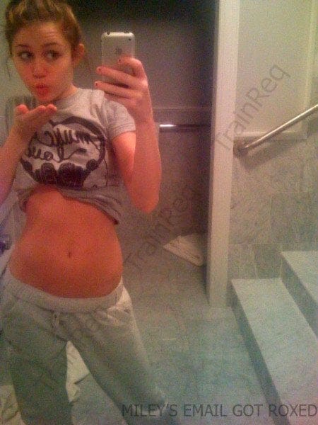 Young Miley Before Famous & Vacation Side Boobs Photos photo 4