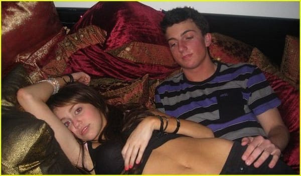 Young Miley Before Famous & Vacation Side Boobs Photos photo 12