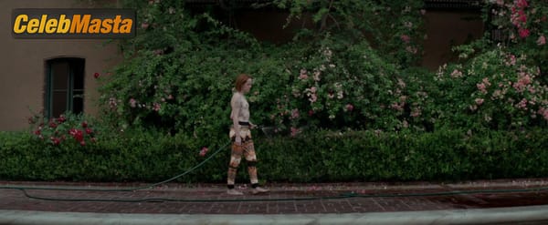 Jena Malone Topless and Bloody Photos from The Neon Demon (9 Pics) photo 8