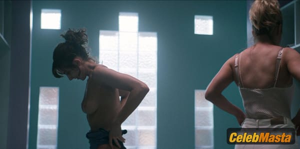 Alison Brie Gallery from Glow photo 11