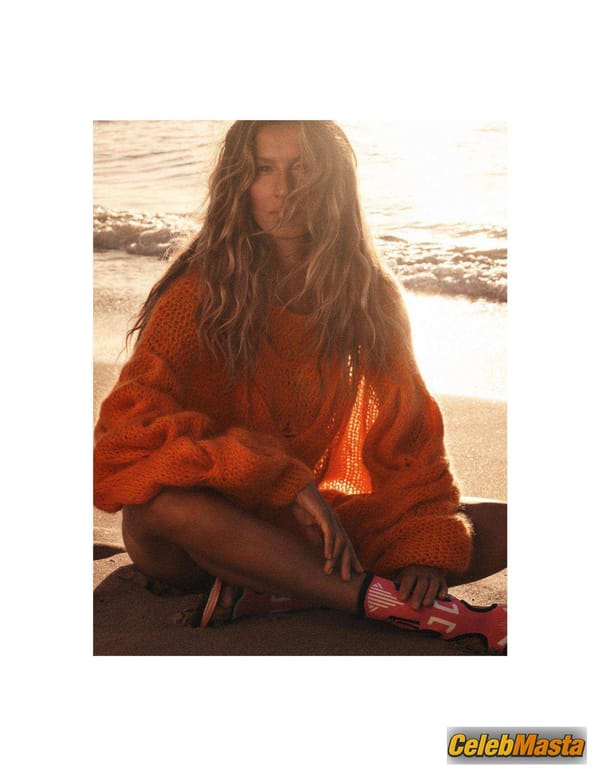 Gisele Bundchen on the pages of Vogue Paris June/July 2019 Issue photo 4