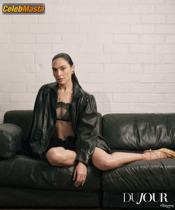 Gal Gadot Pics Gallery photo 3