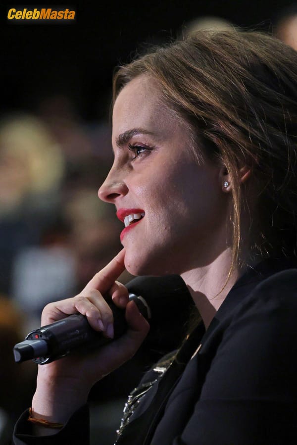 Photo Gallery: Emma Watson photo 5