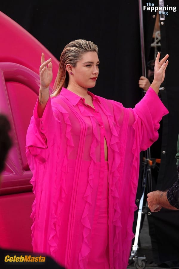 Florence Pugh Flashes Her Hot Tits During a Photoshoot for Valentinos New Campaign in Rome photo 8