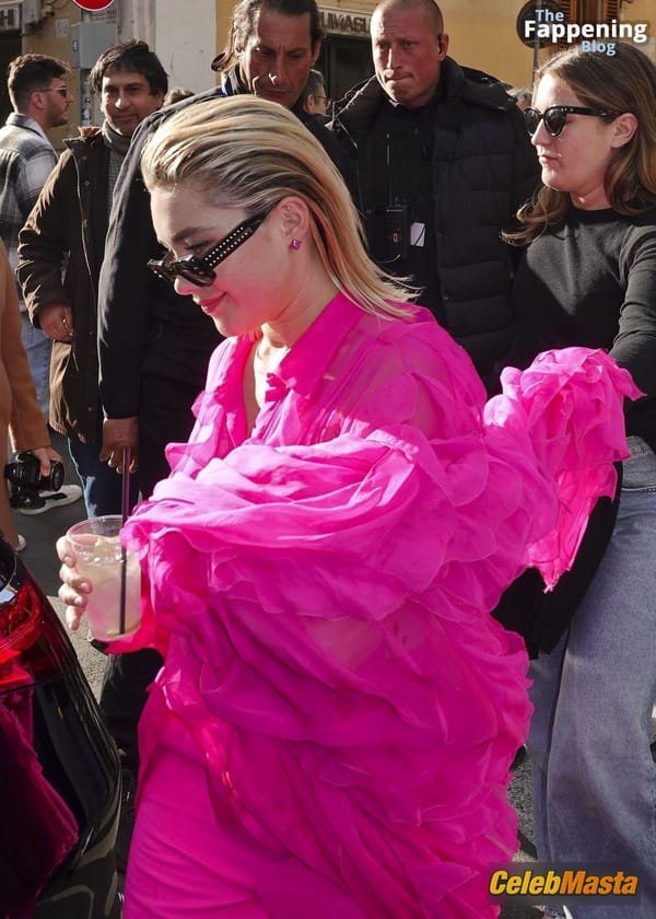 Florence Pugh Flashes Her Hot Tits During a Photoshoot for Valentinos New Campaign in Rome photo 30