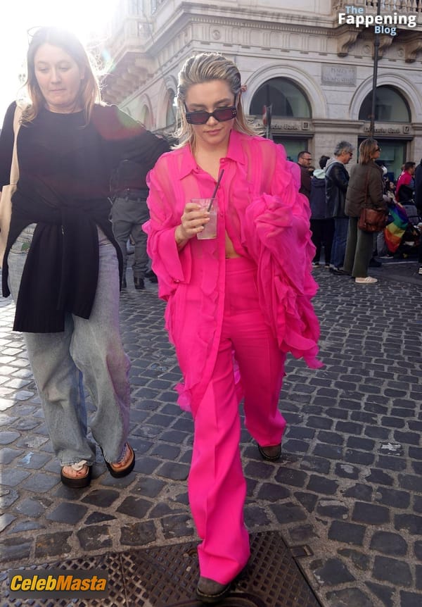 Florence Pugh Flashes Her Hot Tits During a Photoshoot for Valentinos New Campaign in Rome photo 42