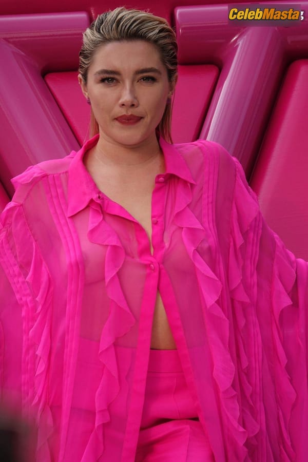 Florence Pugh Flashes Her Hot Tits During a Photoshoot for Valentinos New Campaign in Rome photo 46