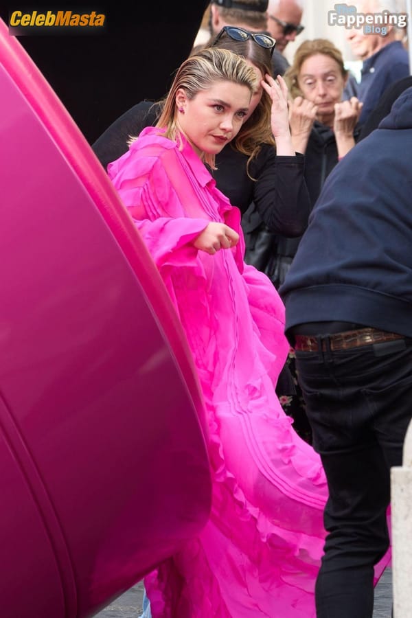 Florence Pugh Flashes Her Hot Tits During a Photoshoot for Valentinos New Campaign in Rome photo 49