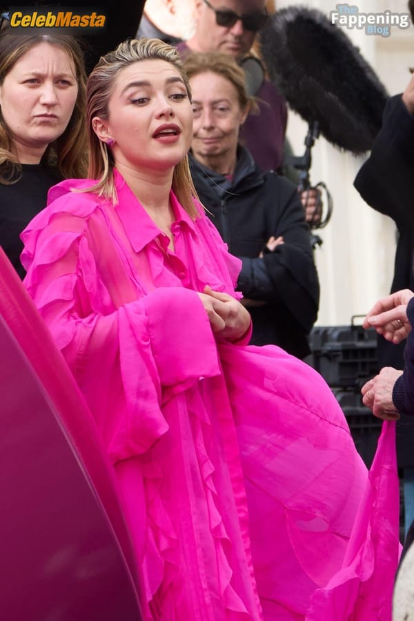 Florence Pugh Flashes Her Hot Tits During a Photoshoot for Valentinos New Campaign in Rome photo 52