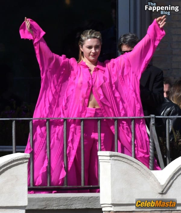 Florence Pugh Flashes Her Hot Tits During a Photoshoot for Valentinos New Campaign in Rome photo 57