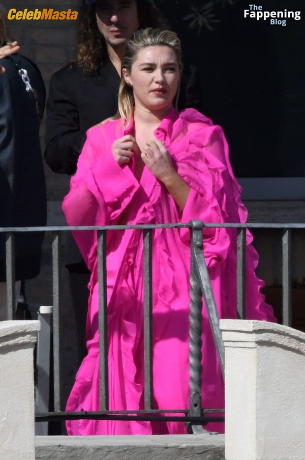 Florence Pugh Flashes Her Hot Tits During a Photoshoot for Valentinos New Campaign in Rome photo 58