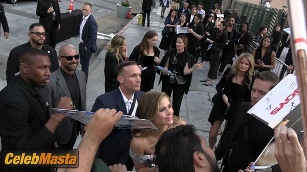 Erin Moriarty Flaunts Her Hot Cleavage And Legs At “The Boys” Premiere In LA photo 2