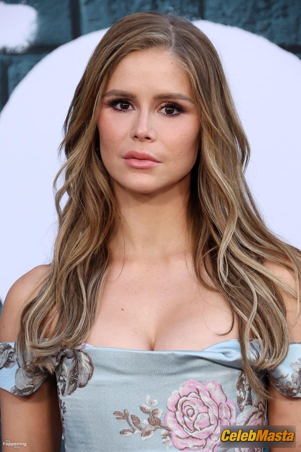 Erin Moriarty Flaunts Her Hot Cleavage And Legs At “The Boys” Premiere In LA photo 39