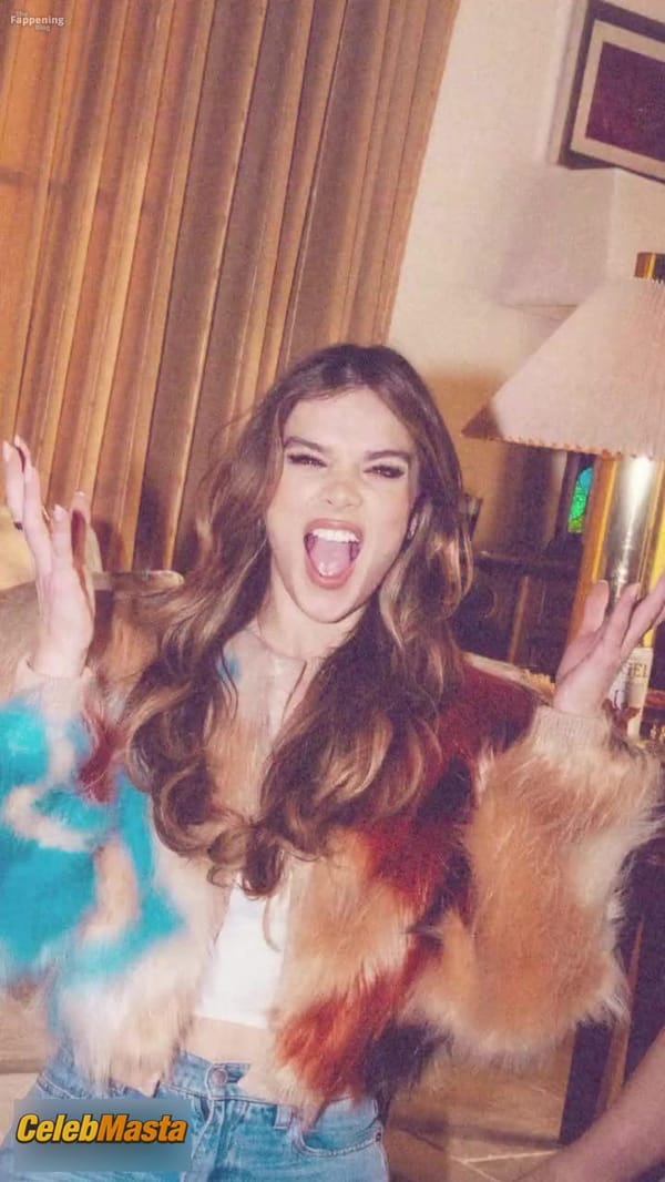 Hailee Steinfeld Photo Set photo 4