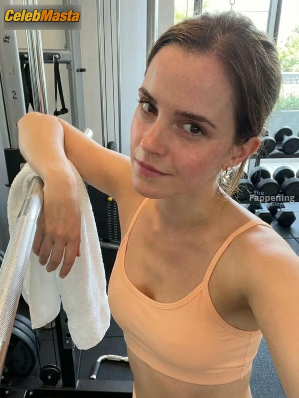 Emma Watson Pics Gallery photo 7