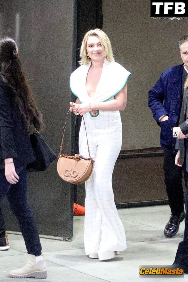 Florence Pugh Seen Flaunting Her Hot Figure In White At The Wonder Q and A In Los Angeles photo 8