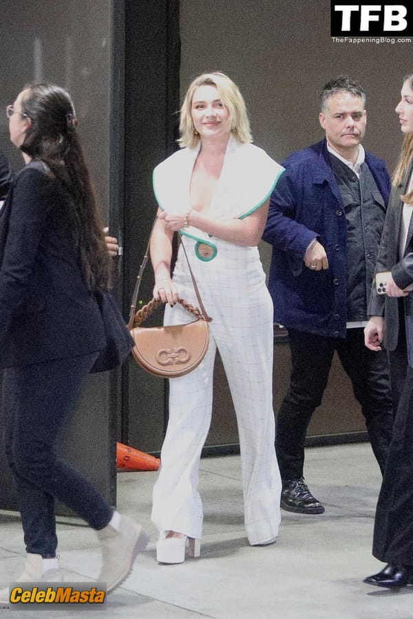 Florence Pugh Seen Flaunting Her Hot Figure In White At The Wonder Q and A In Los Angeles photo 9