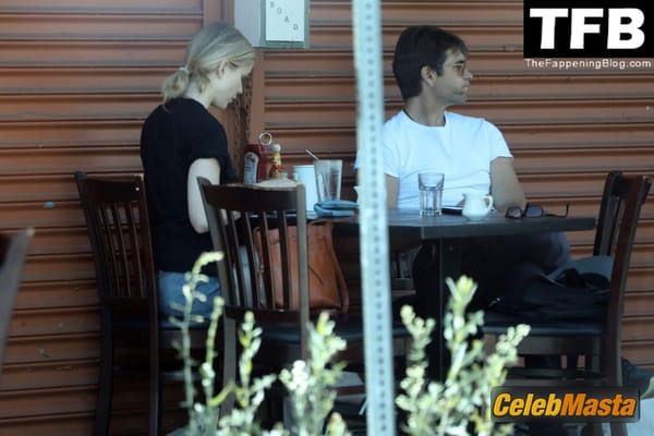 Erin Moriarty Seen Flaunting Her Hot Legs Wearing Shorts At Kings Road Cafe in West Hollywood photo 2