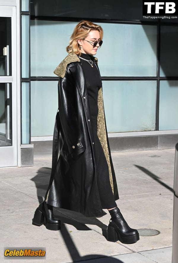 Florence Pugh Seen Showing Off Her Pokies At The JFK Airport In NYC photo 1