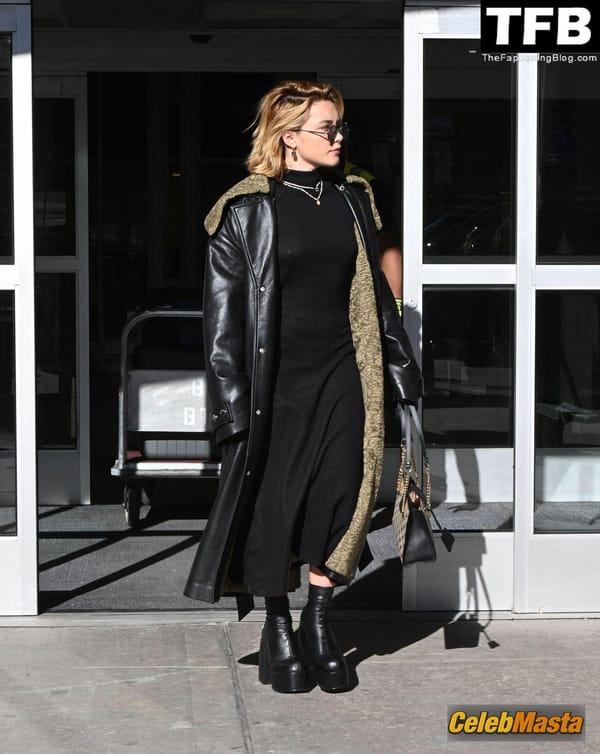 Florence Pugh Seen Showing Off Her Pokies At The JFK Airport In NYC photo 5
