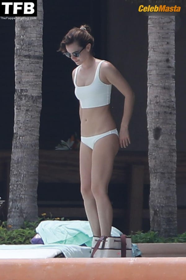 Emma Watson Pics Gallery photo 51