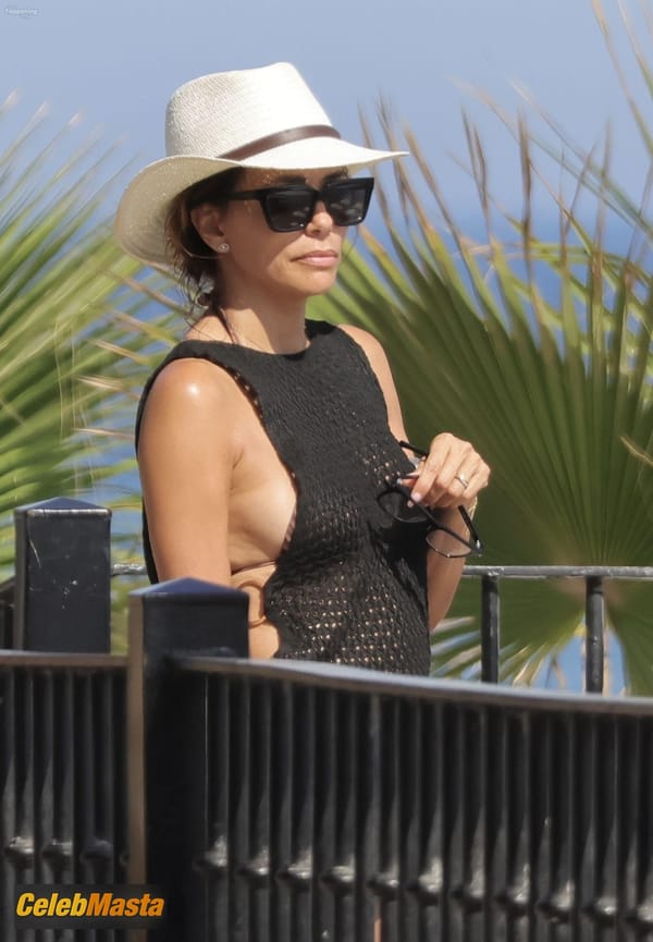Eva Longoria Seen Showing Off Her Sizzles Bikini Body At Marbella Beach In Spain photo 44