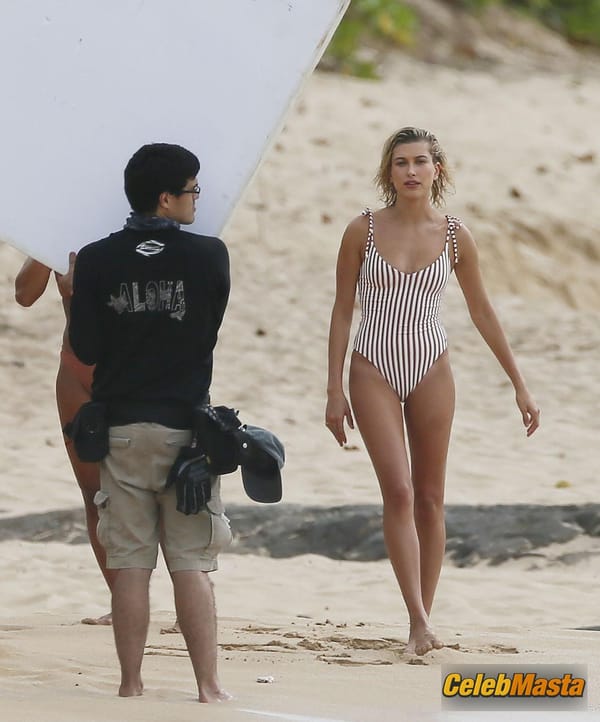 Hailey Baldwin Hits the Wows On the Beach in Hawaii photo 8