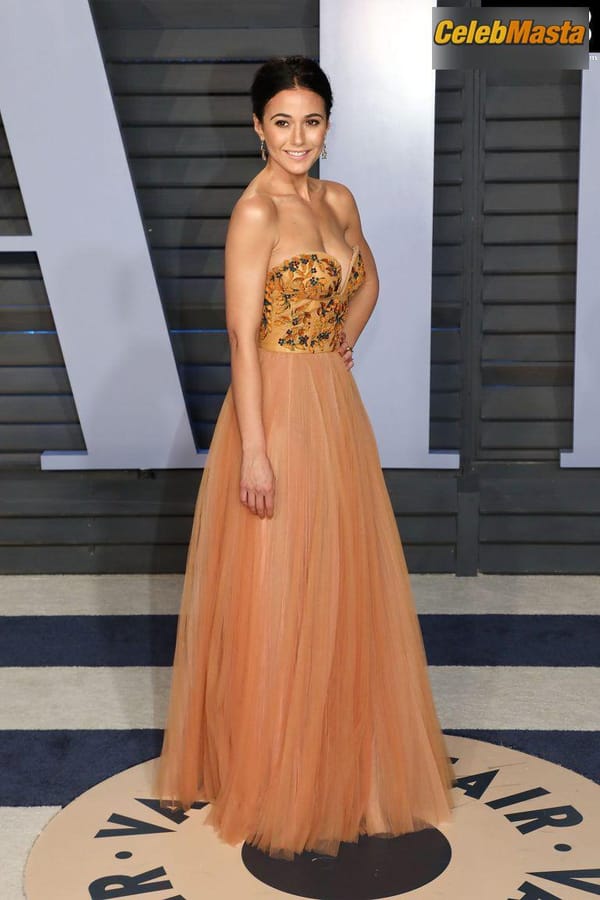 Emmanuelle Chriqui Photos Collection photo 15