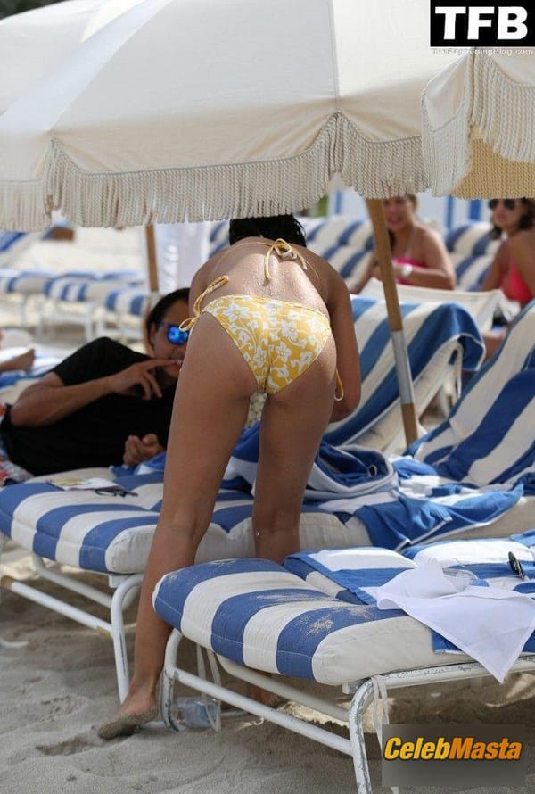Emmanuelle Chriqui Photos Collection photo 21