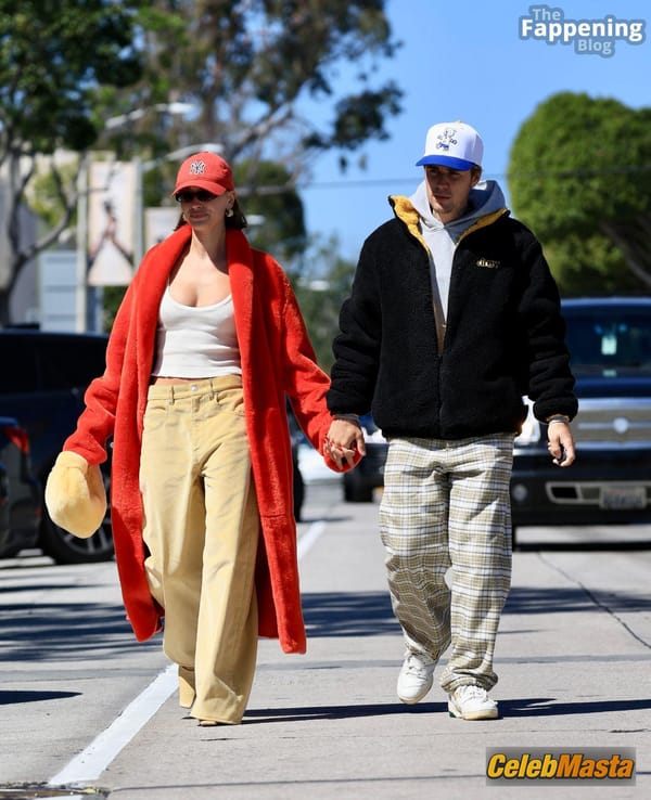 Hailey Baldwin Seen with Justin Bieber Holding Hands and Sharing a Hot Kiss as They Exit the Great White in West Hollywood photo 21