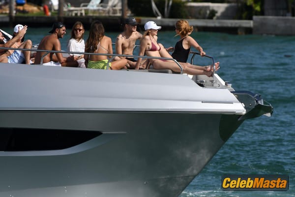 Gigi Hadid On Yacht With Brother Anwar Hadid And Some Friends in Miami photo 15