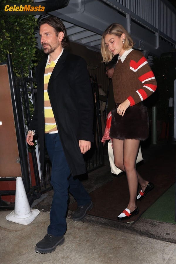 Gigi Hadid Seen With Her Boyfriend Bradley Cooper Going For A Dinner In Beverly Hills photo 29