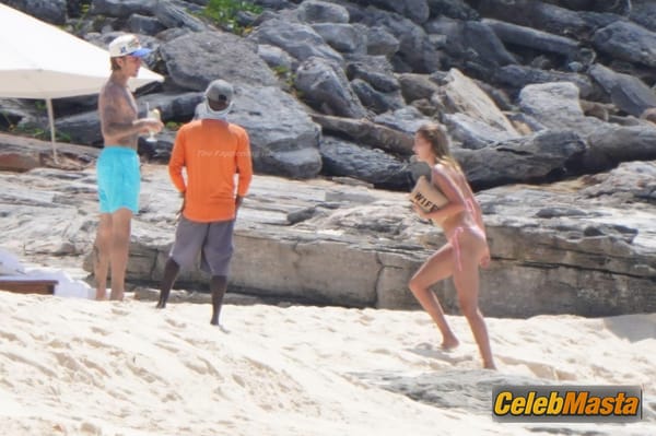 Hailey Baldwin Having A Romantic Getaway in Turks Caicos photo 6