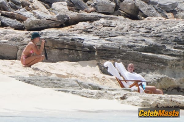 Hailey Baldwin Having A Romantic Getaway in Turks Caicos photo 11