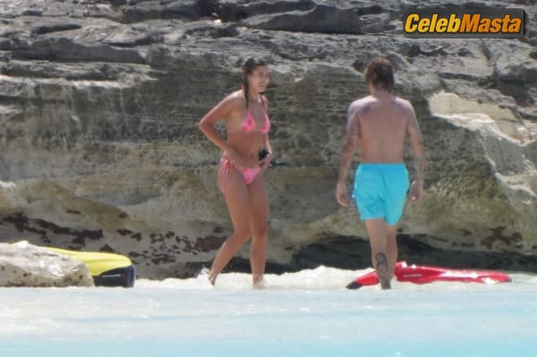 Hailey Baldwin Having A Romantic Getaway in Turks Caicos photo 12