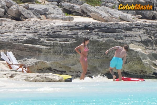 Hailey Baldwin Having A Romantic Getaway in Turks Caicos photo 17