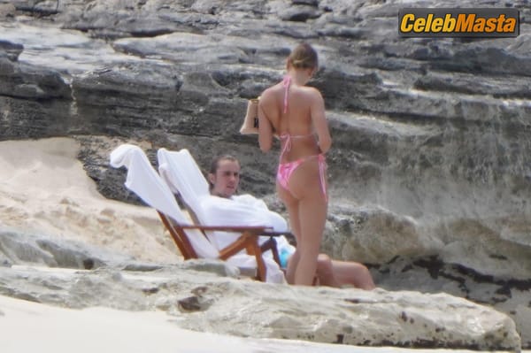 Hailey Baldwin Having A Romantic Getaway in Turks Caicos photo 19