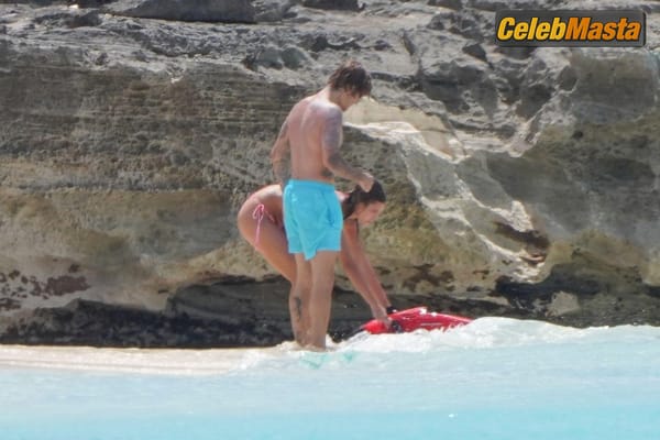 Hailey Baldwin Having A Romantic Getaway in Turks Caicos photo 32