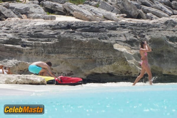 Hailey Baldwin Having A Romantic Getaway in Turks Caicos photo 33