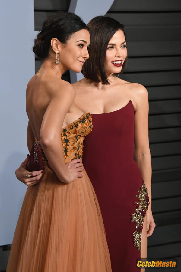 Emmanuelle Chriqui at the 2018 Vanity Fair Oscar Party in Beverly Hills photo 31