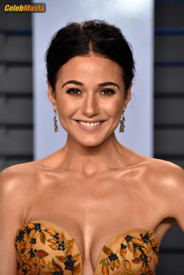 Emmanuelle Chriqui at the 2018 Vanity Fair Oscar Party in Beverly Hills photo 53