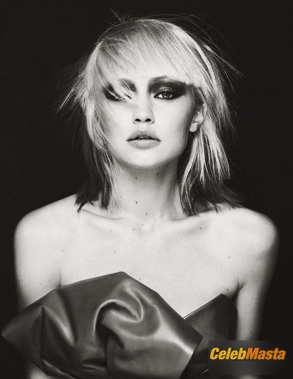 Gigi Hadid in a photoshoot by Mert Alas & Marcus Piggott for the new issue 8 of W Magazine photo 4