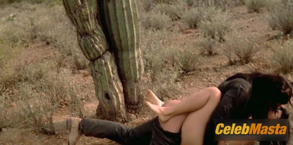 Rosie Perez Scene Photos Gallery from Perdita Durango photo 4