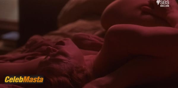 Photo Gallery: Michela De Rossi in While The Men Are Away photo 10